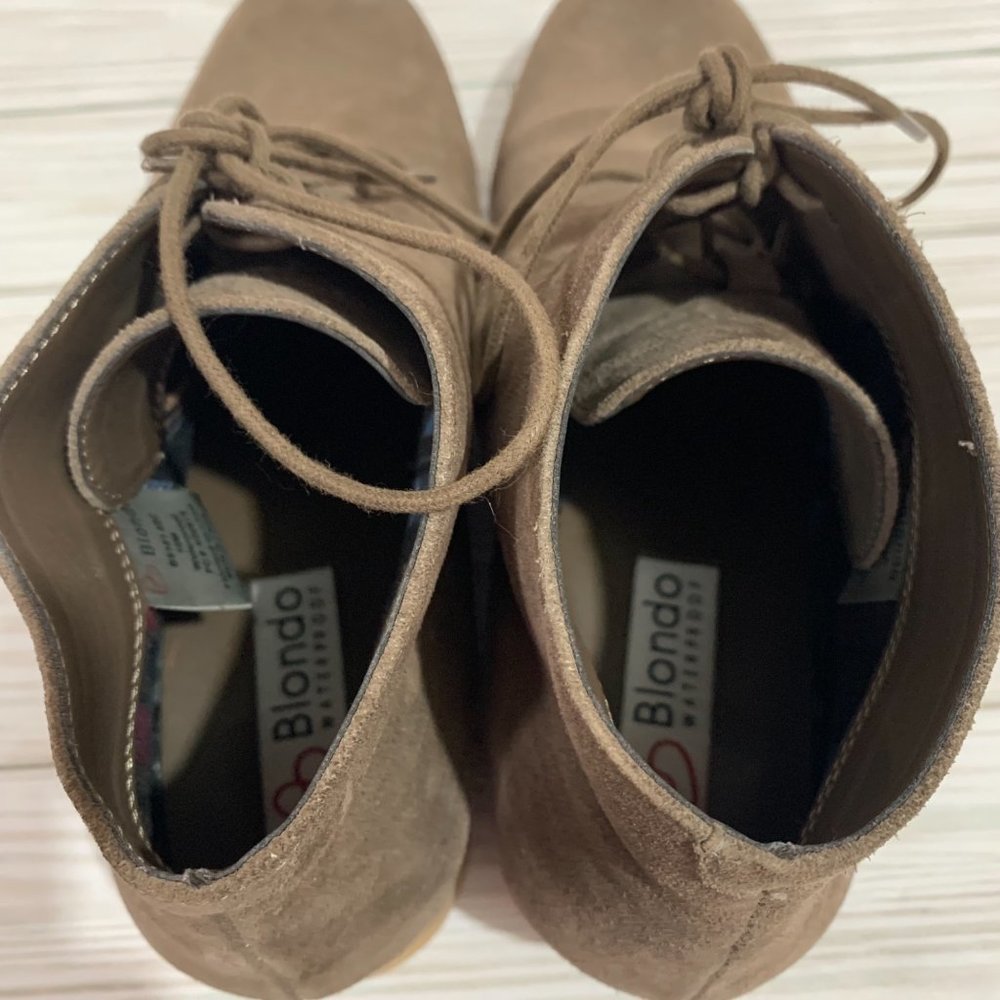 Blondo Waterproof Dark Suede Ankle Boots Taupe Size 10 - Picture 6 of 12